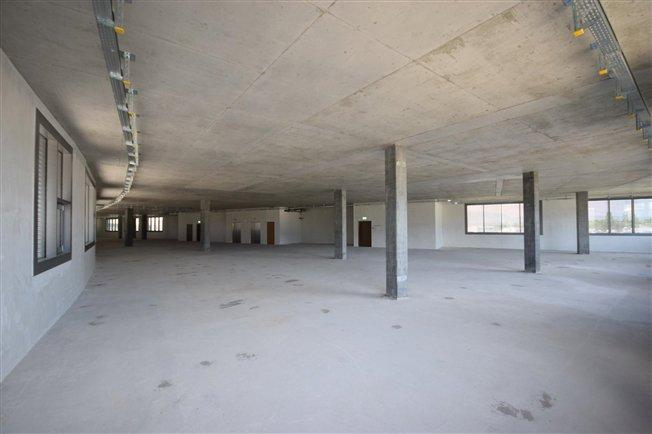 250 m2 Geschäftsfläche im neuen Projekt Atrium Park