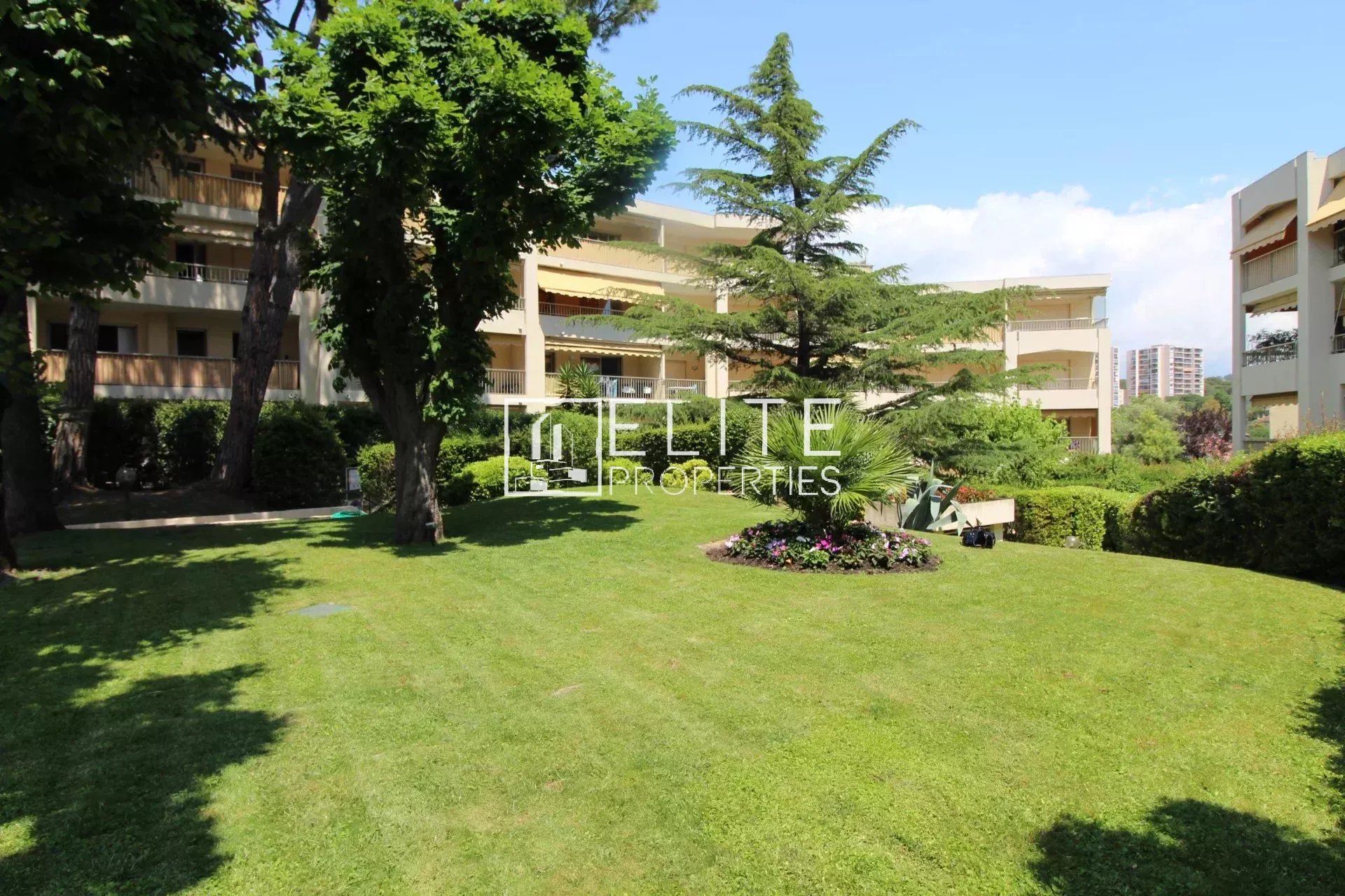 Duplex 87m2 - Jardin + garage + caves