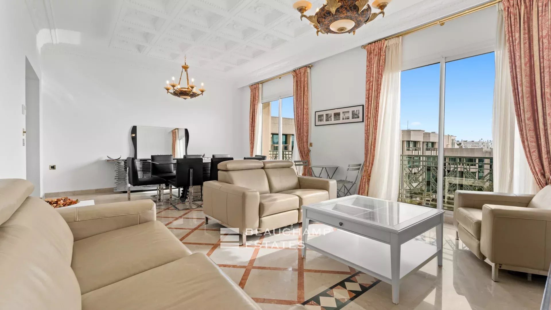 À deux pas de la Croisette – Appartement familial, Cannes, 4 chambres, volumes généreux & cave