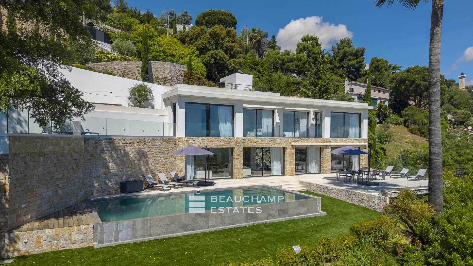 Villa contemporaine 5 chambres avec vue mer et pisicine - Golf Juan