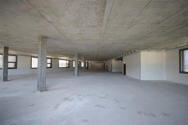 250 m2 Geschäftsfläche im neuen Projekt Atrium Park