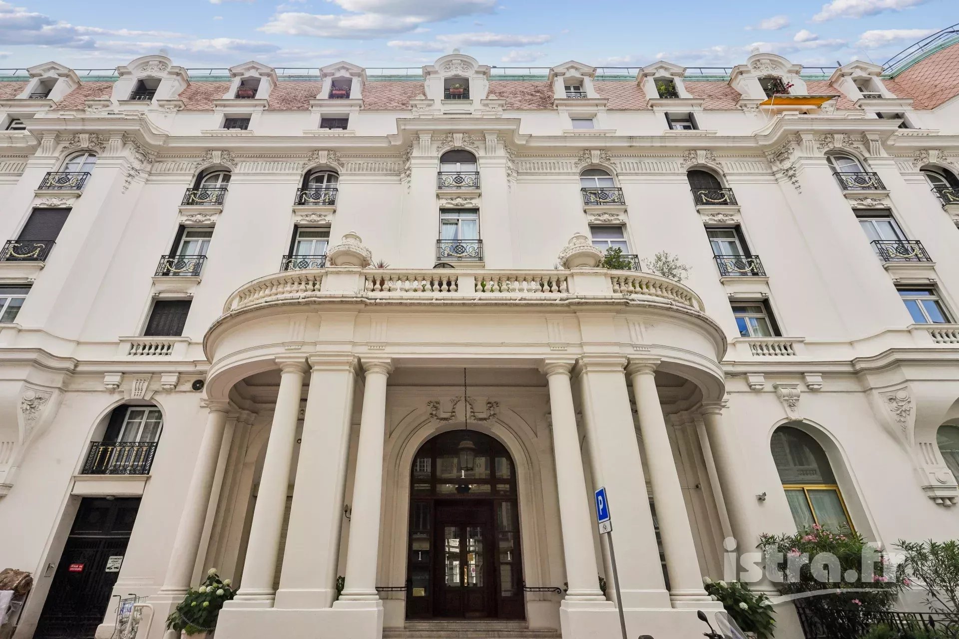 Nice Negresco : Studio dernier étage, vue mer latérale