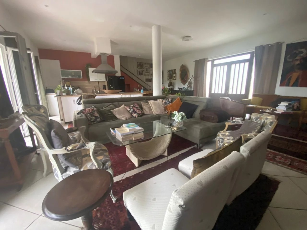 CHARME ET AUTHENTICITE MAISON T4 145 M2 AMPUS