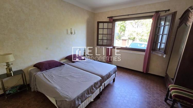 APPARTEMENT 3 PIÈCES EN BAS DE VILLA 104 m² + TERRAIN DE 1000 m² MOUANS-SARTOUX