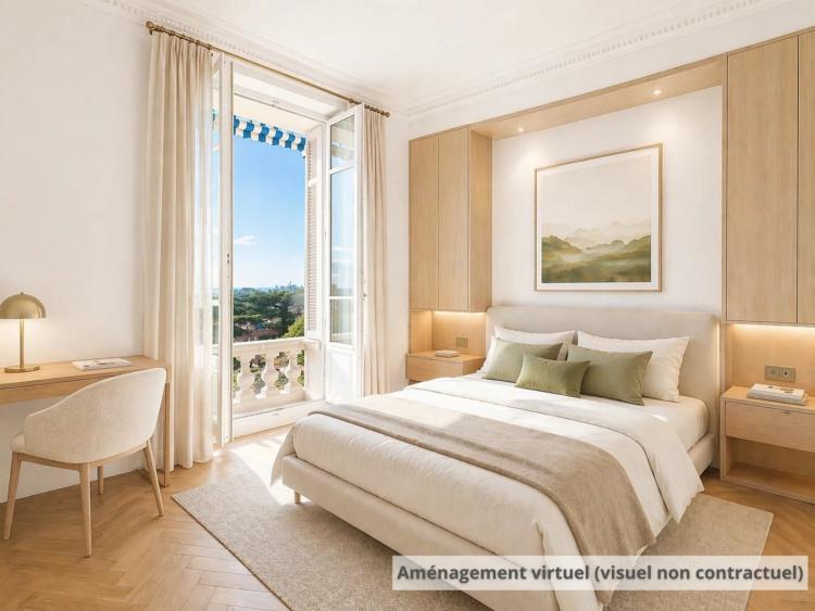 CANNES – VUE MER ÉPOUSTOUFLANTE • GRAND T2/3 • RÉSIDENCE BOURGEOISE FIN XIXe DANS UN PARC REMARQUABLE