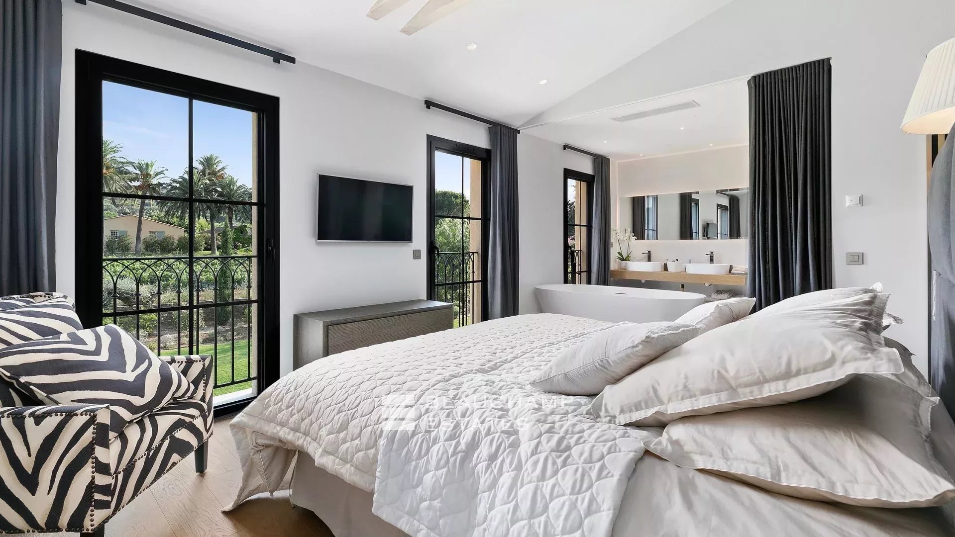 Splendide propriété 6 chambres dans un domaine Privée à Saint-Tropez