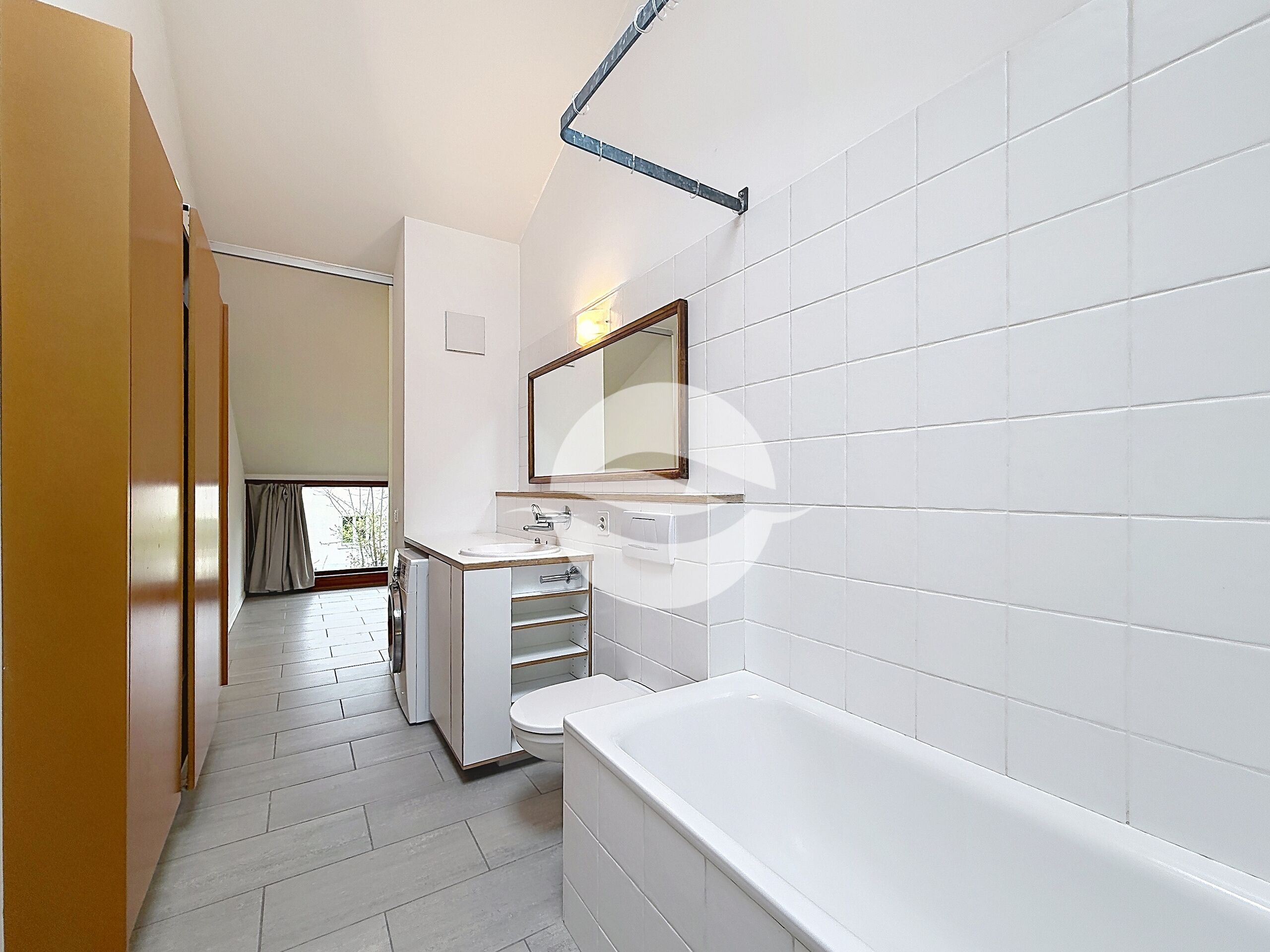 Charmante villa mitoyenne de 4.5 pièces, avec jardin arboré !