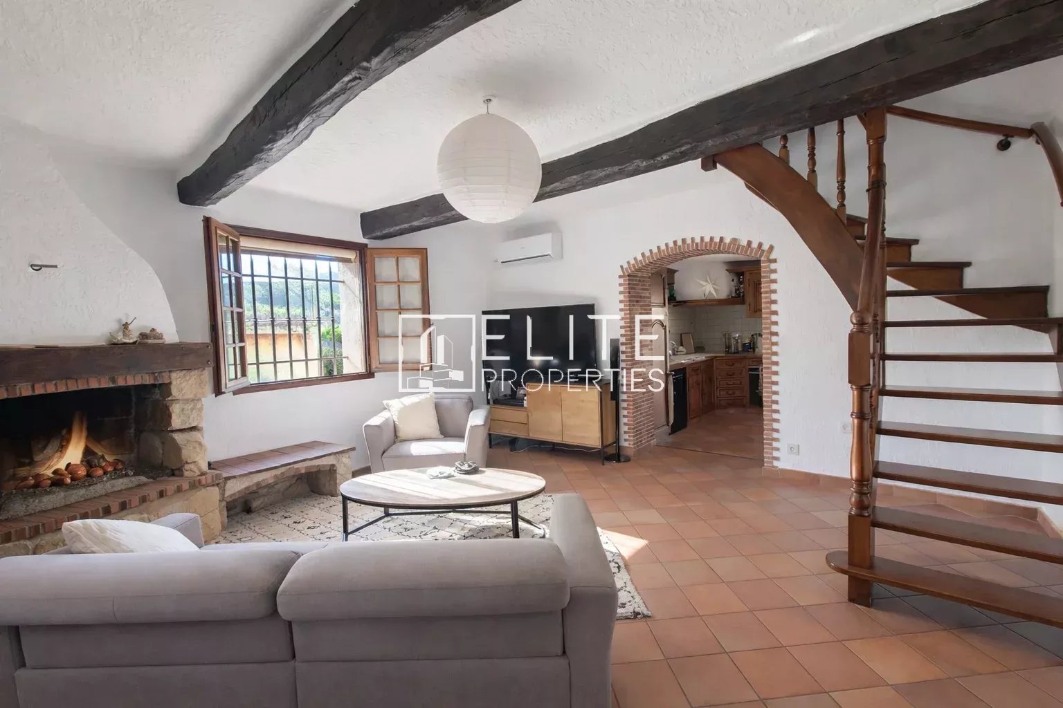 MAISON 4 PIÈCES DE 90 m² AU CALME + GARAGE 52m² PEGOMAS