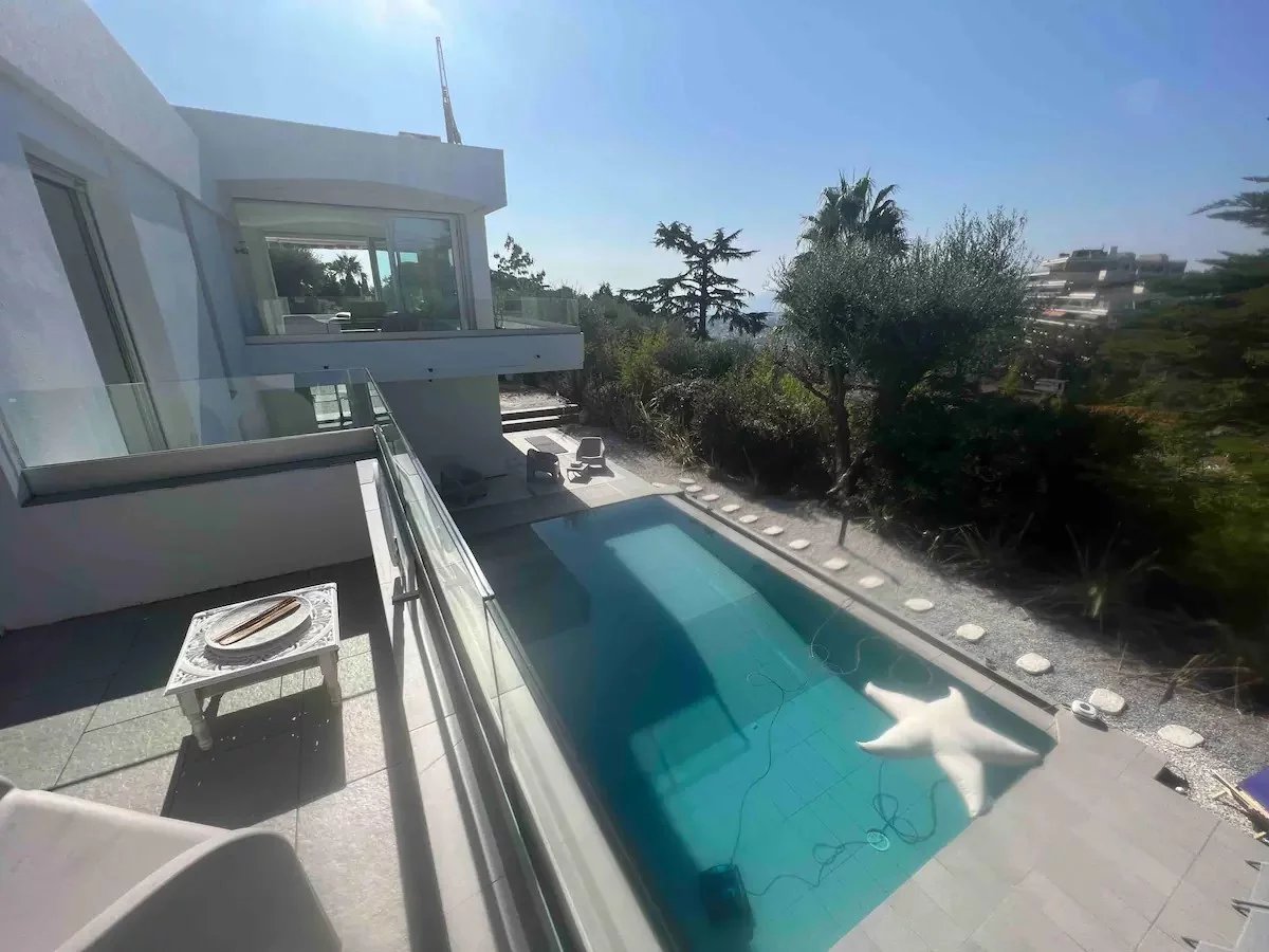 Villa contemporaine 258 m² – Vue mer, piscine, prestations haut de gamme