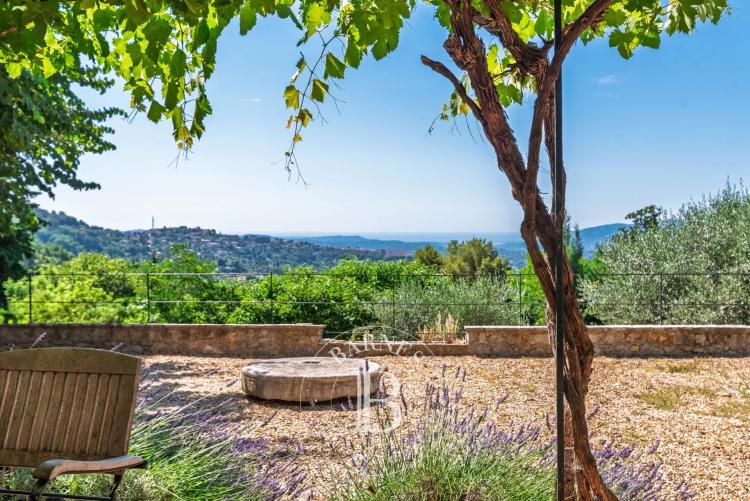 Grasse - Bastide du 18ème siècle vue mer - 8 chambres dont appartement indépendant