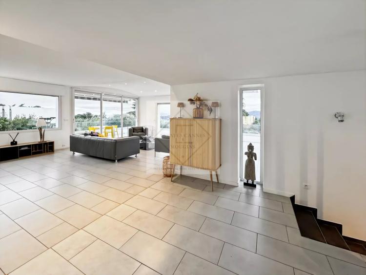 Magnifique villa contemporaine, un bien d'exception