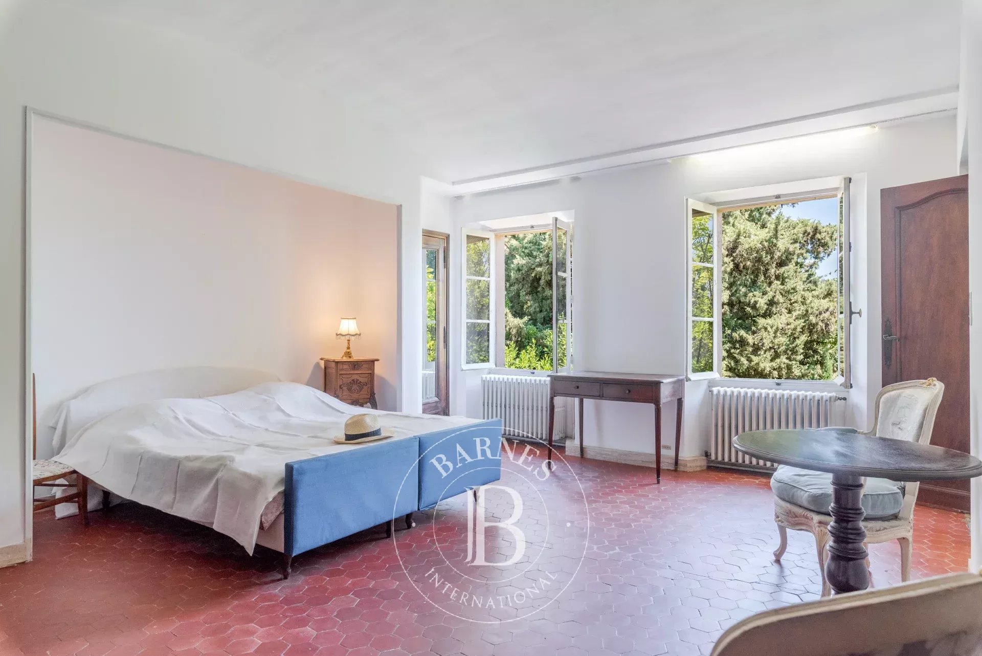 GRASSE - Mas du 19ème siècle - 5 chambres
