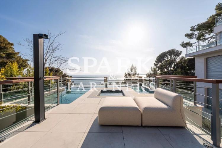 SUPERBE VILLA CONTEMPORAINE – VUE MER PANORAMIQUE