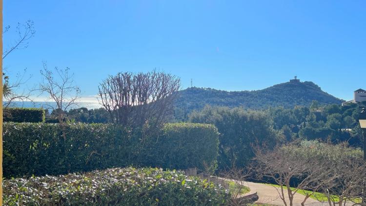 Agay CAP ESTEREL le village, 2 pièces + balcon exposé au Sud