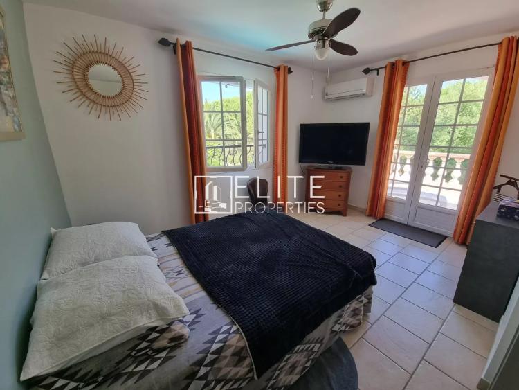 VILLA DE 203m² SUR 3212m² DE TERRAIN LES ADRETS