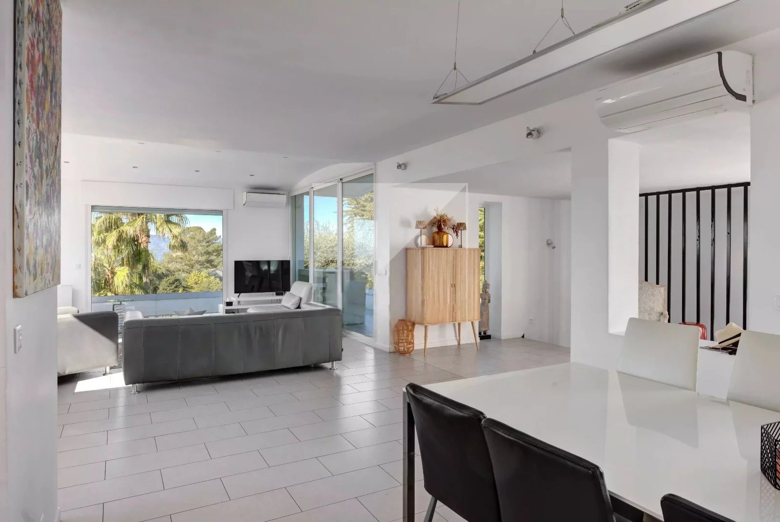 Villa contemporaine 258 m² – Vue mer, piscine, prestations haut de gamme
