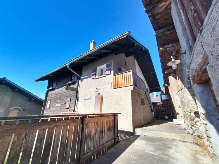 Duplex à rénover au cœur de Chermignon-d’en-Haut