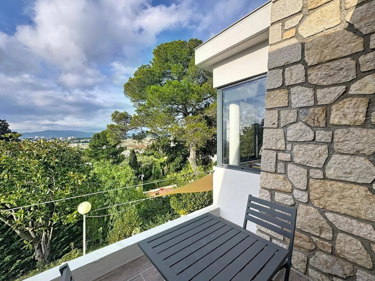 LE CANNET COLLINES VUE MER