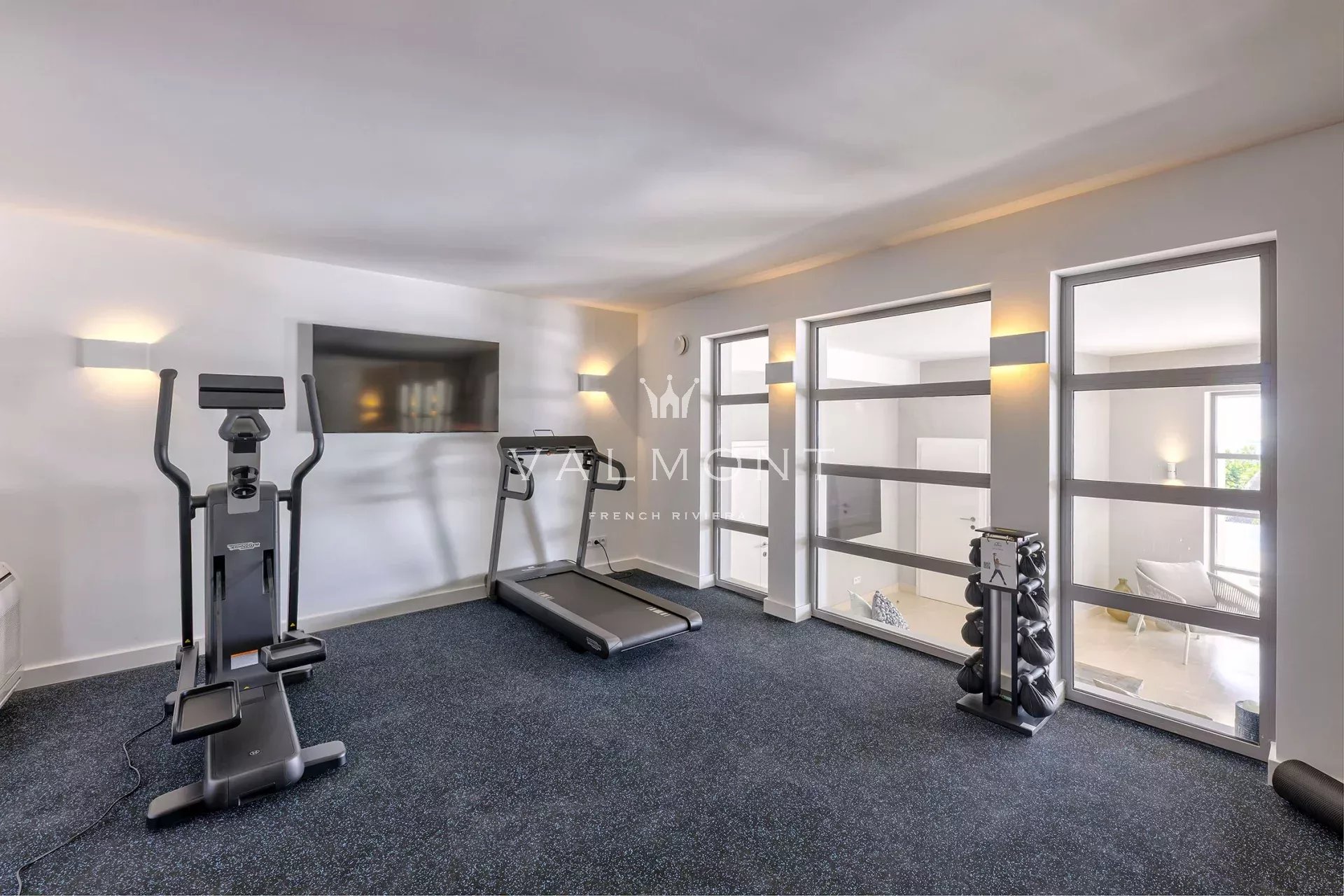 Une élégante maison moderne de 5 chambres à Cannes