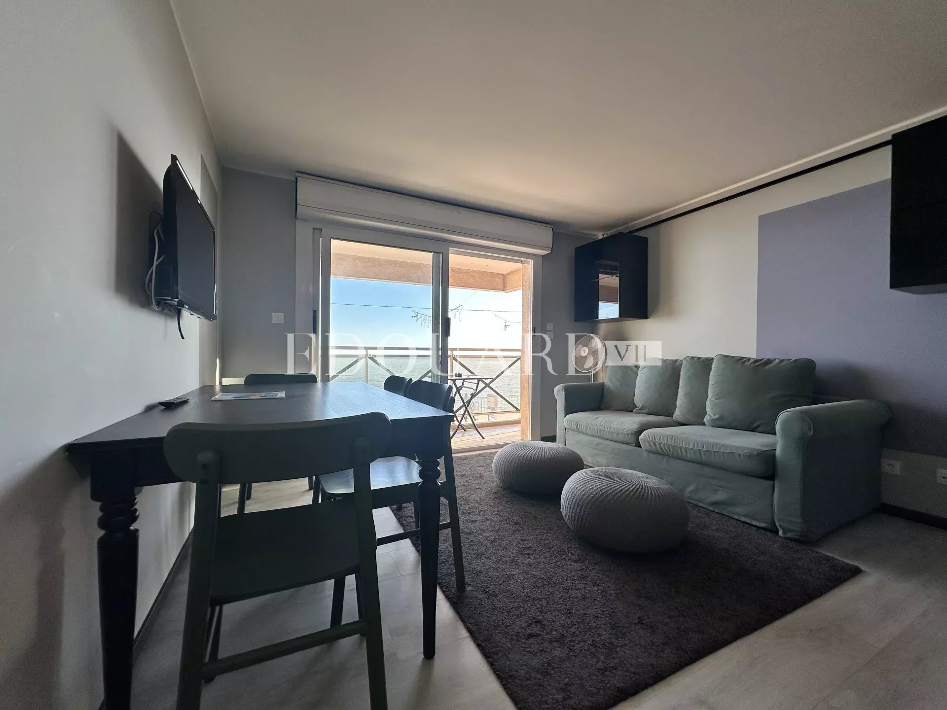 En exclusivité trois pièces avec balcon, splendide vue mer et garage, proche des écoles et du Parc Koaland