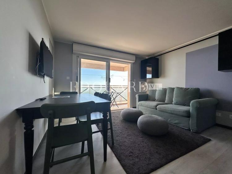 En exclusivité trois pièces avec balcon, splendide vue mer et garage, proche des écoles et du Parc Koaland