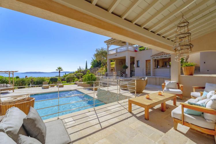 Villa vue mer à vendre à Sainte-Maxime