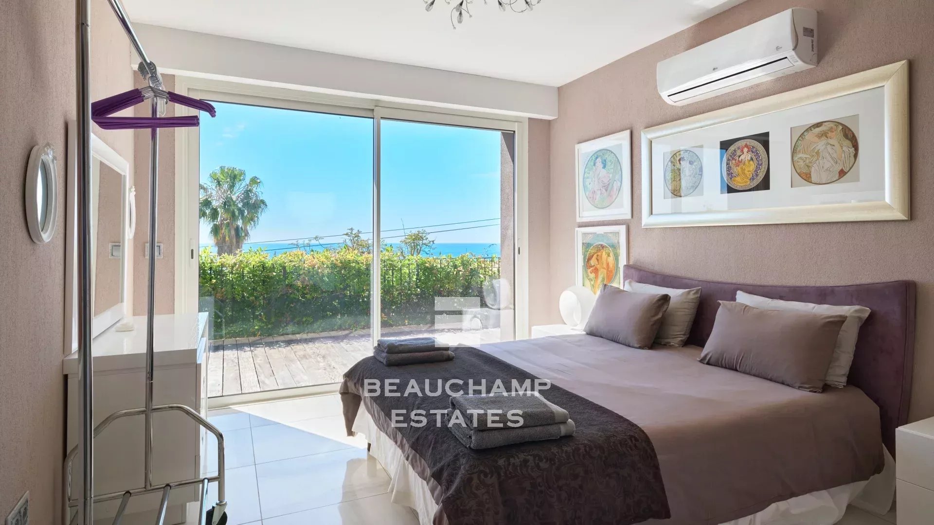Exclusivité - Villa moderne 5 chambres avec vue mer panoramique - Golfe Juan