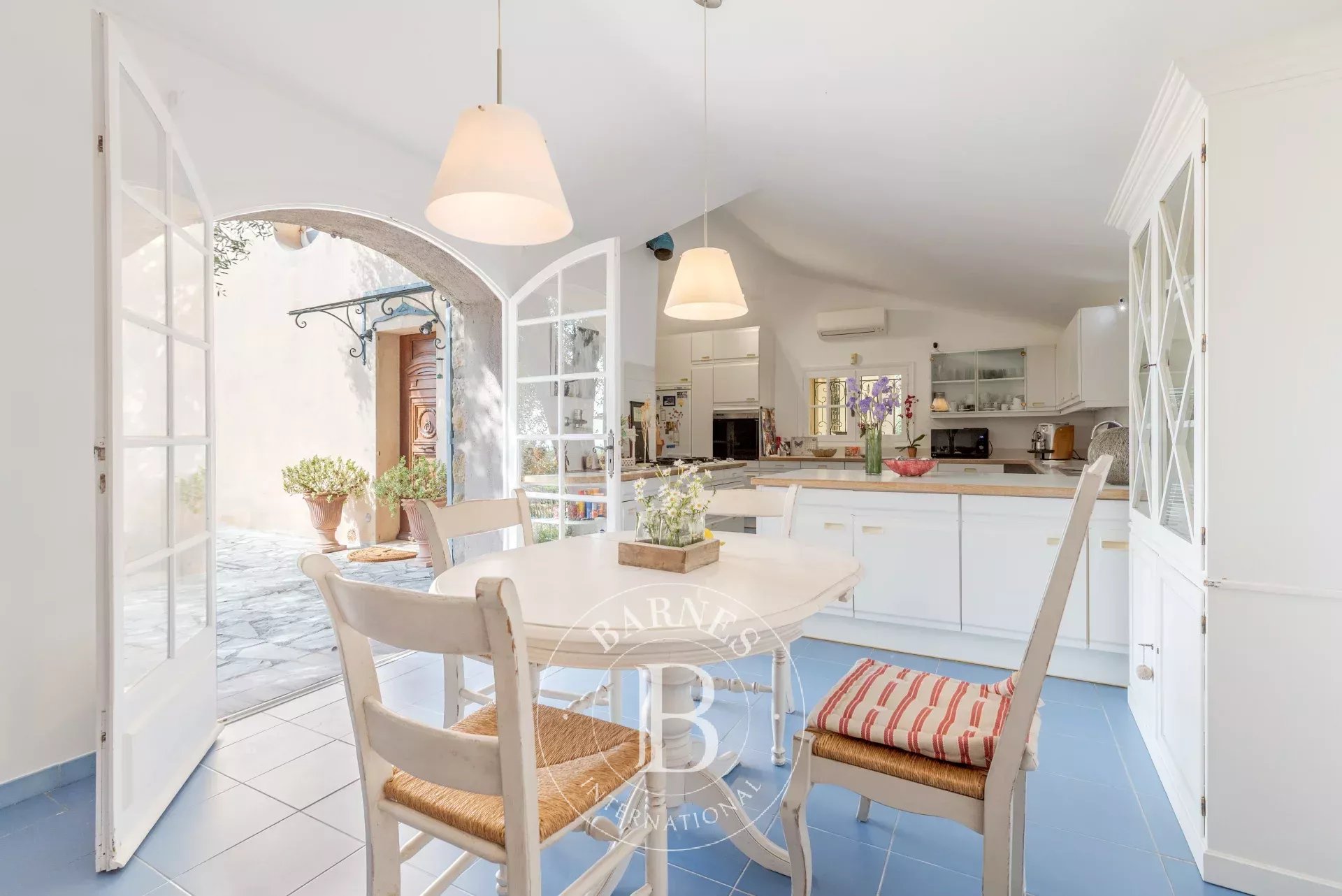 Villa, Chateauneuf-Grasse, Vue mer, Piscine, 4 chambres, studio