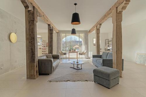 Immeuble historique entièrement rénové comprenant 3 appartements