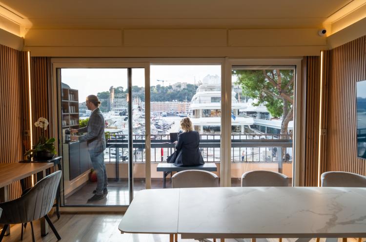 PORT HERCULE: bureau de 12 m2 en location