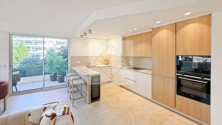 Appartement T3 de standing entièrement rénové
