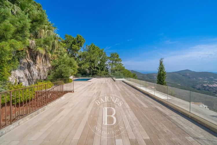 SUPERBE VILLA : THEOULE SUR MER