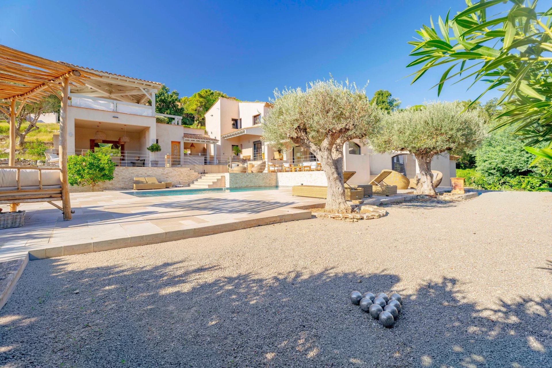 Villa vue mer à vendre à Sainte-Maxime