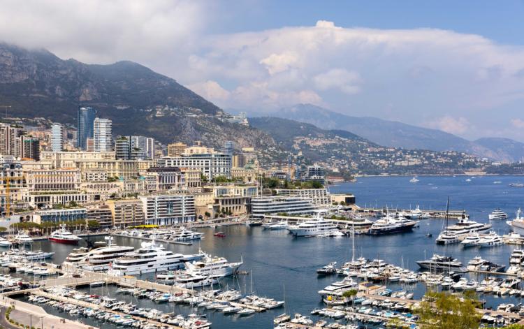 Bureau Meublé sur le port de Monaco