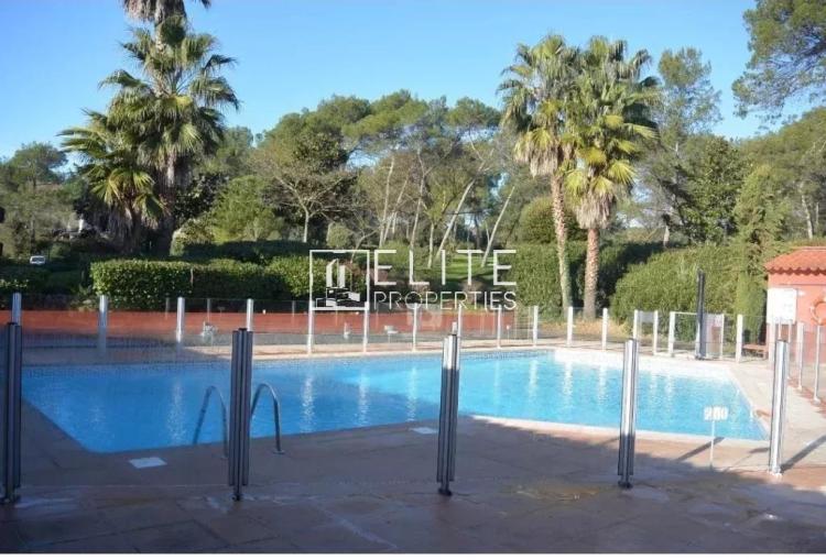 APPARTEMENT 2P 37m² VUE GOLF MOUANS-SARTOUX