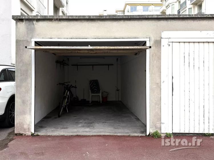Nice Promenade des Anglais : Garage à vendre
