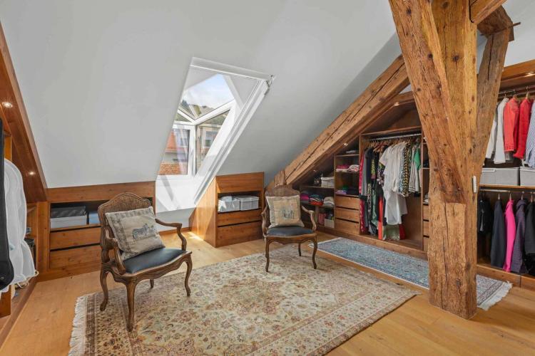 Propriété au confort contemporain – 4 suites, luxe et histoire