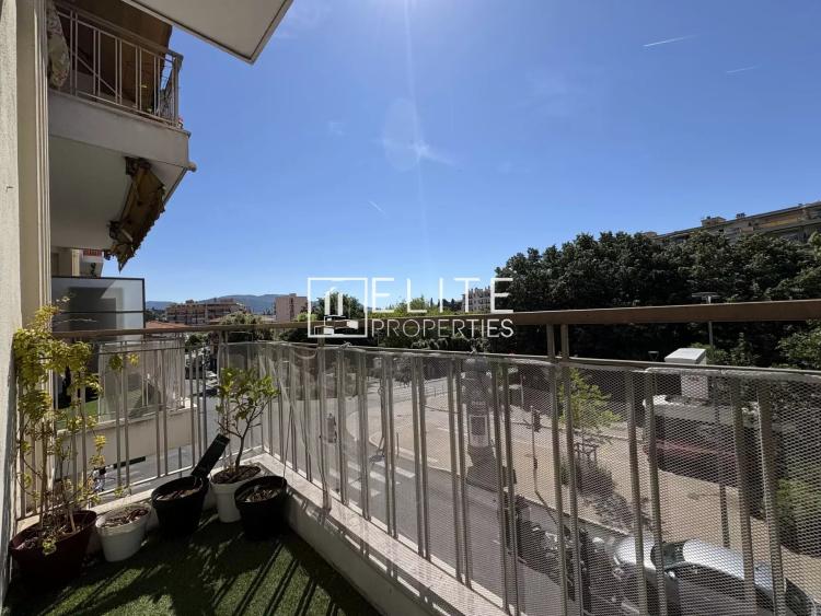 Grand 2 pièces, 46m2 avec terrasse
