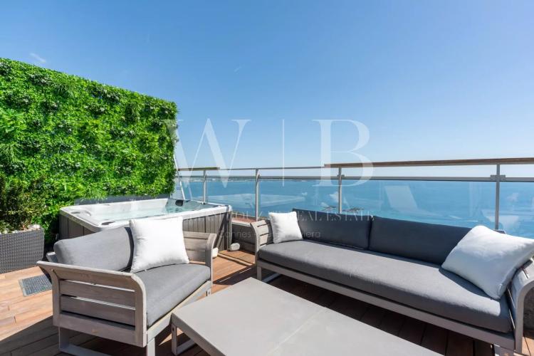 Cannes, la Californie - Magnifique penthouse offrant une vue féérique sur la mer et les îles de Lérins