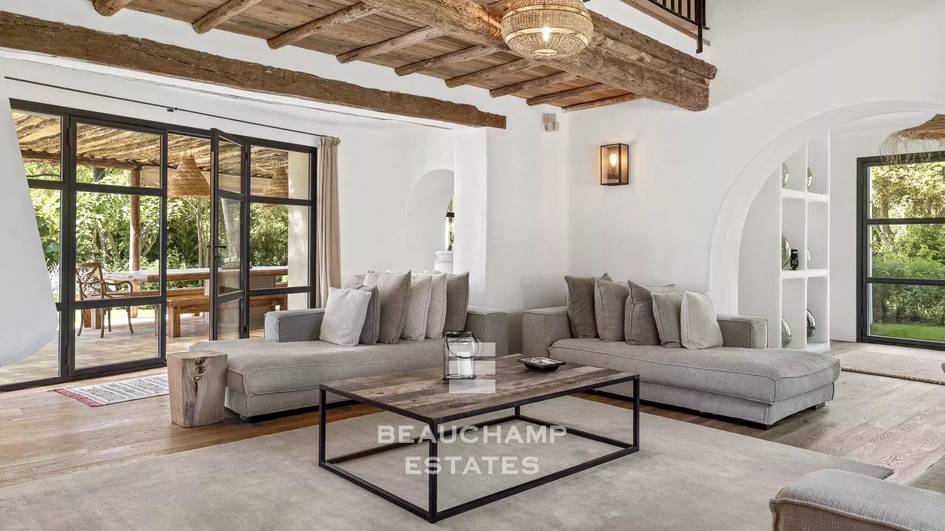 Propriété de charme 5 chambres avec piscine à Mougins
