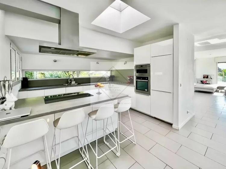 Magnifique villa contemporaine, un bien d'exception