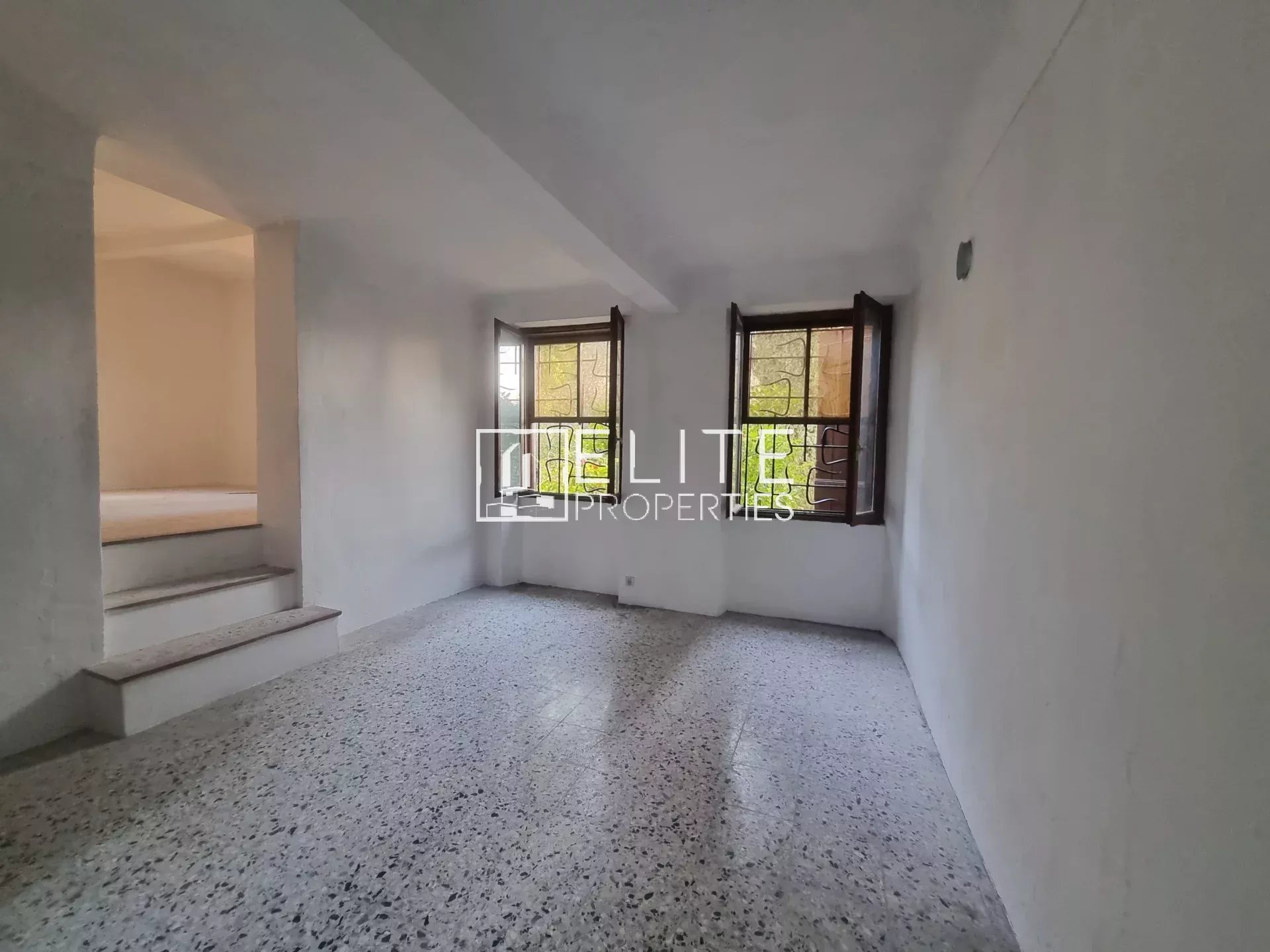 GRASSE – MAISON DE CHARME AU CALME ABSOLU