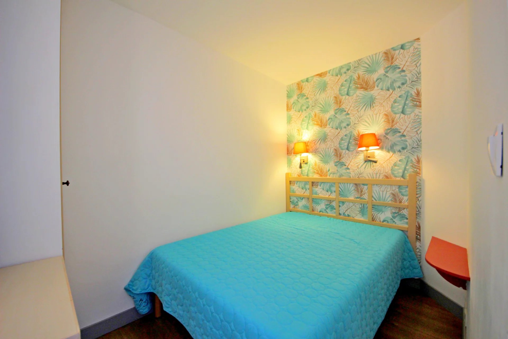 AGAY CAP ESTEREL 2 PIECES DERNIER ETAGE VUE MER PANORAMIQUE