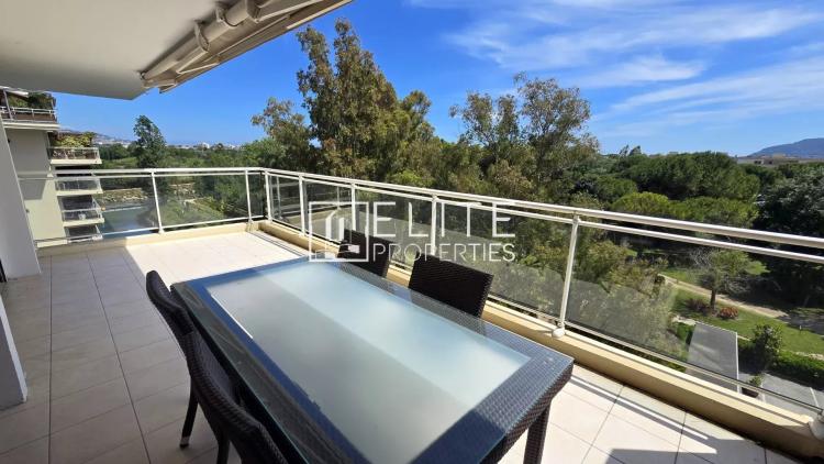 APPARTEMENT 3 PIÈCES DE 70m² + GARAGE, CAVE & PISCINE - MANDELIEU-LA-NAPOULE