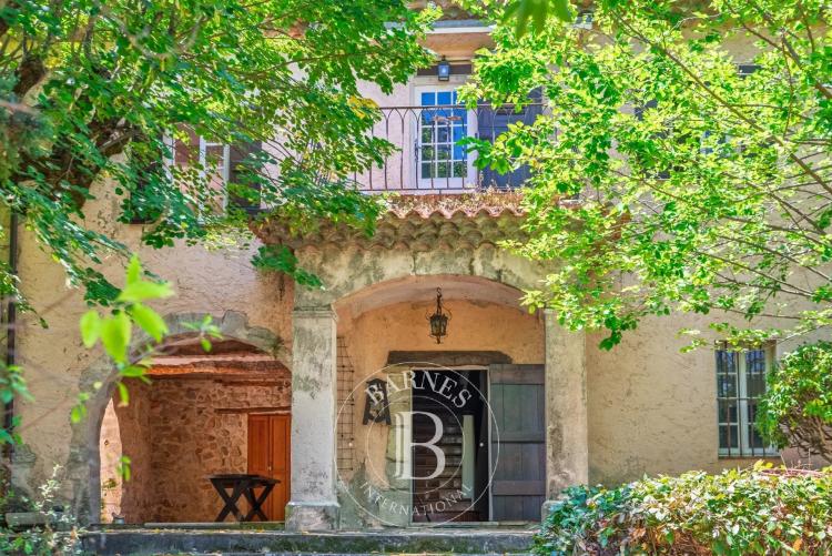 GRASSE - Mas du 19ème siècle - 5 chambres