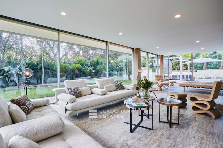 Magnifique villa dans un parc privé à Saint-Tropez