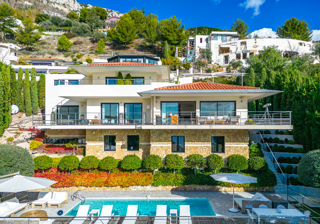 MAGNIFIQUE VILLA CONTEMPORAINE