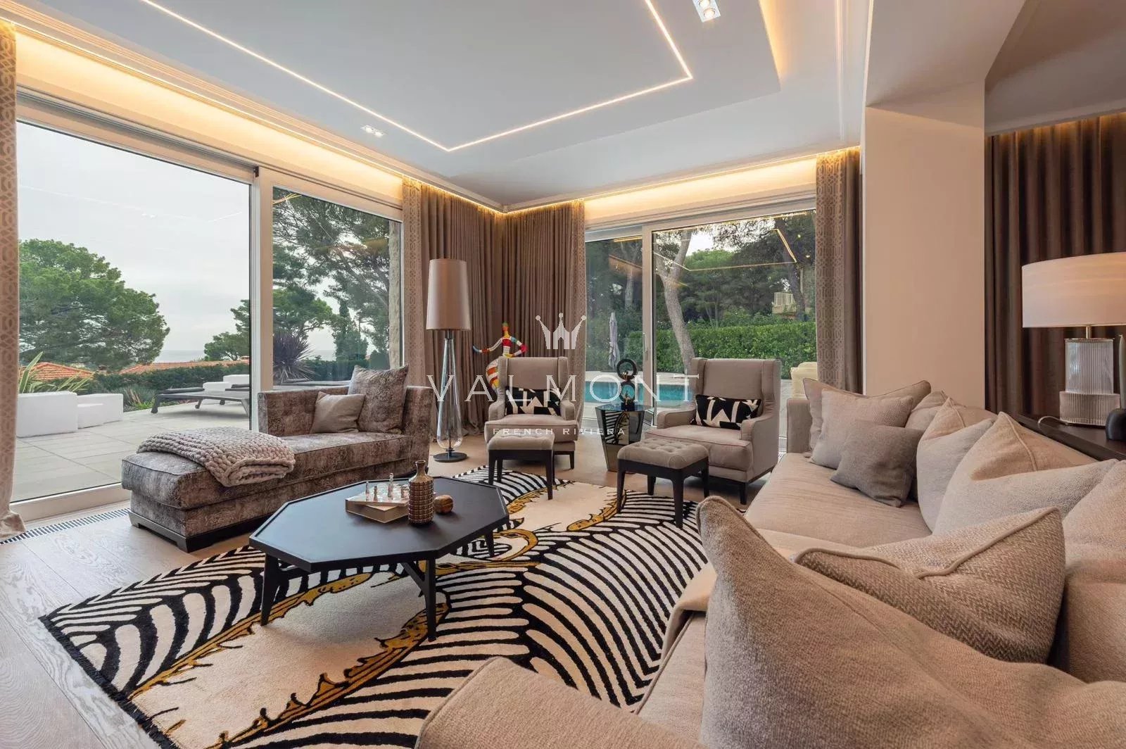 Villa moderne avec vue mer magnifique
