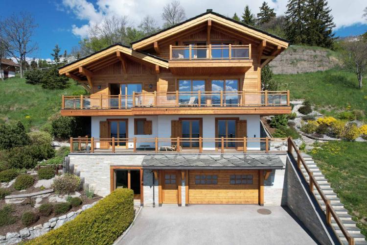 RARE - MAGNIFIQUE CHALET DE 5 CHAMBRES AVEC VUE PANORAMIQUE