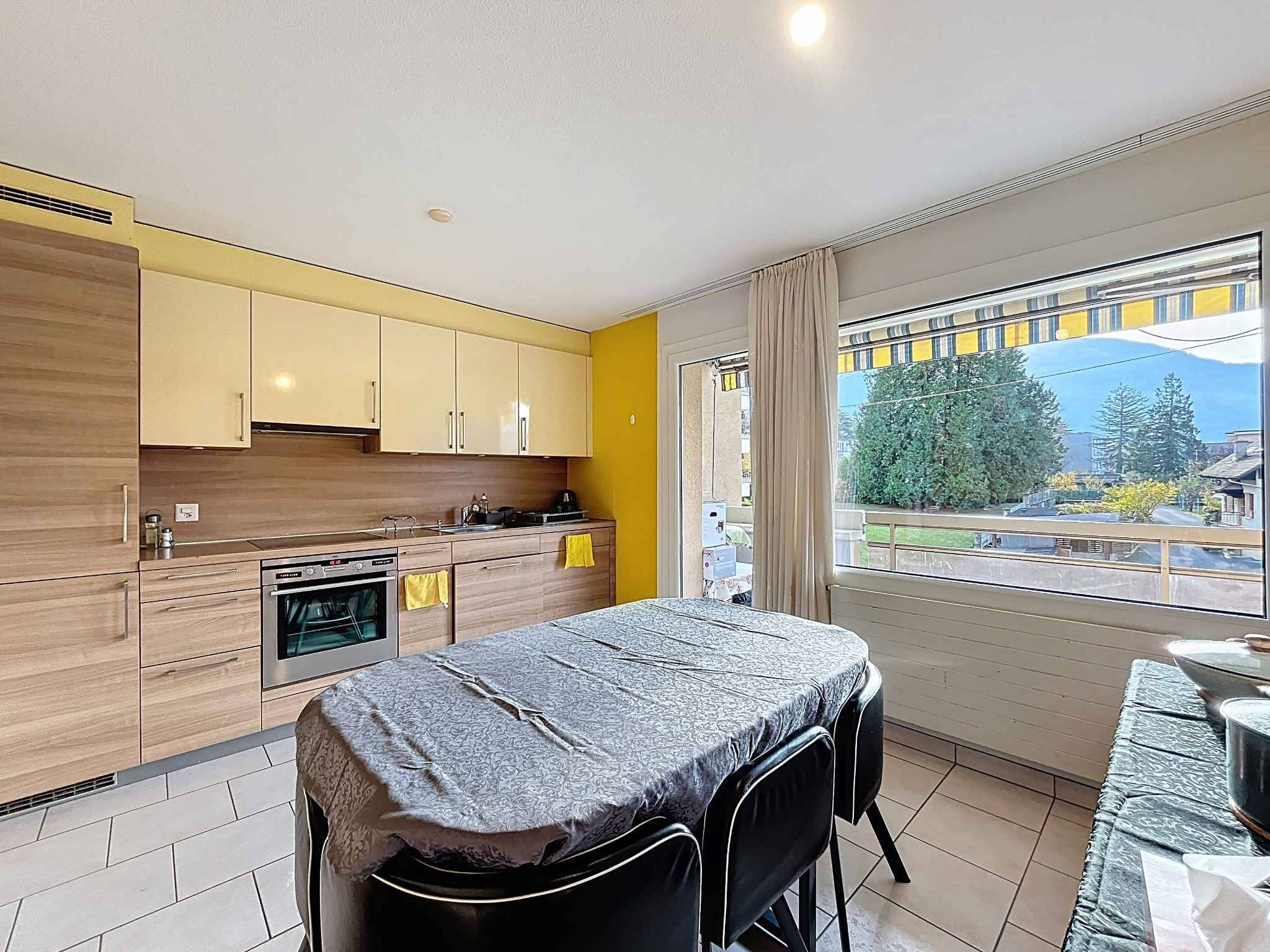 Appartement 3.5 pièces avec belle vue sur les montagnes